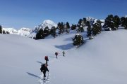 raquetas de nieve en los pirineos